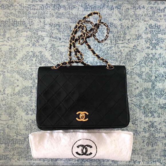 CHANEL Handbags - Chanel Single Flap Double Chain